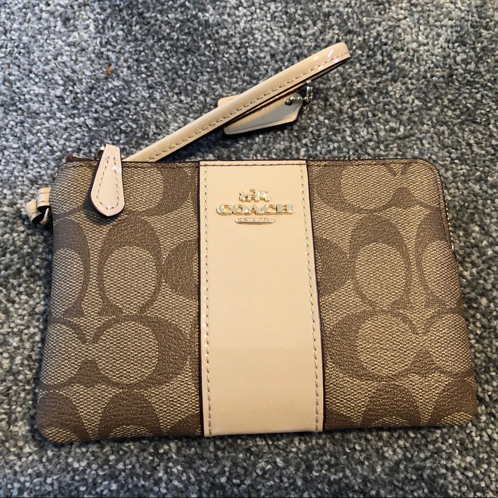 Coach Small Signature Wristlet
